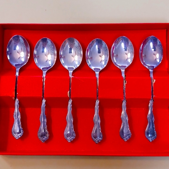 Nilsjohan tea/dessert spoons - Picture 3 of 5